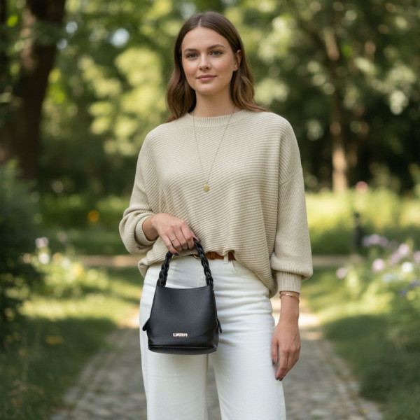 Bolsa Feminina Transversal Preta com Alça Trançada | Elegante